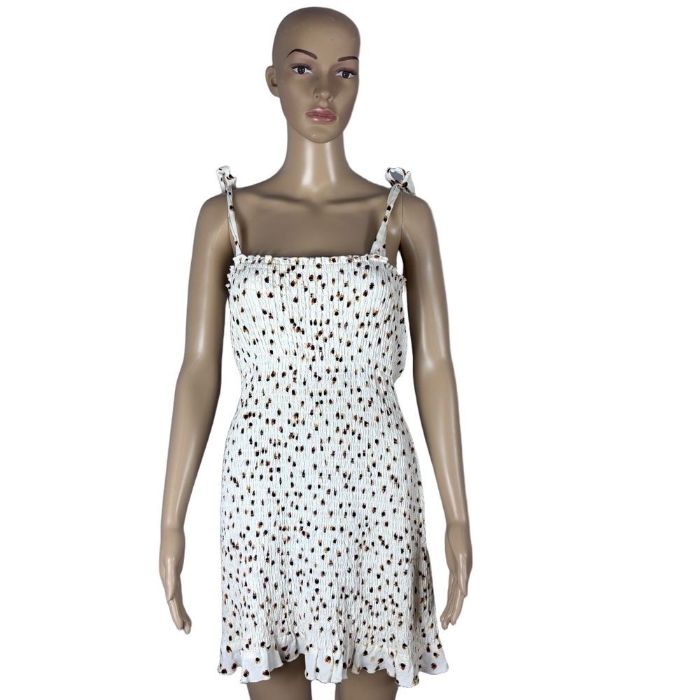 Tigerlily White Floral Smocked Mini Dress Womens Size 6 Boho Summer Dress
